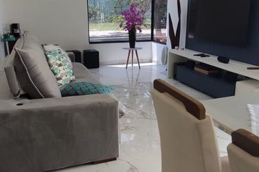 Casa &agrave; venda - 510m&sup2; - JARDIM SHANGRI-L&Aacute;
