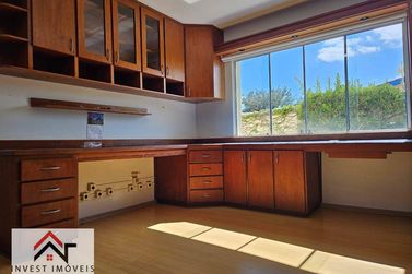 Casa &agrave; venda - 369m&sup2; - Centro