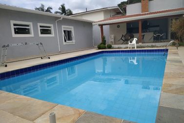 Casa &agrave; venda - 630m&sup2; - NOVA GARD&Ecirc;NIA
