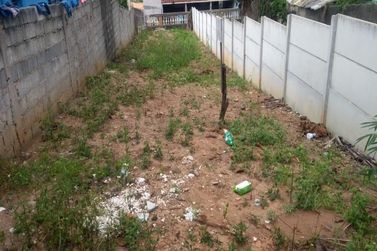 Terreno &agrave; venda - 135m&sup2; - Jardim Imperial