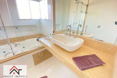 Casa &agrave; venda - 376m&sup2; - Condominio Parque das Gar&ccedil;as I