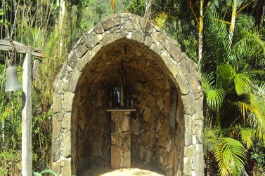 S&iacute;tio &agrave; venda - 1800m&sup2; - Cachoeirinha