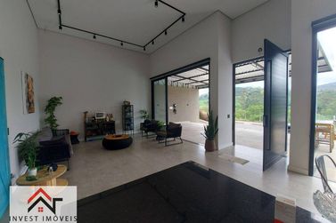 Casa &agrave; venda - 231m&sup2; - Ch&aacute;caras Maring&aacute;