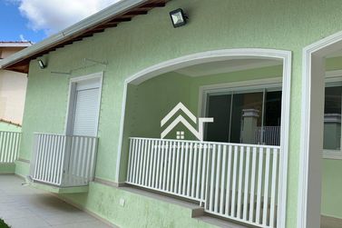 Casa para alugar - 647m&sup2; - Vila Santista
