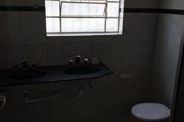 Casa para alugar - CENTRO