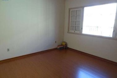 Casa &agrave; venda - 272m&sup2; - Centro