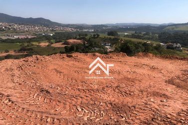 Terreno &agrave; venda - 360m&sup2; - Condom&iacute;nio Alto da Floresta