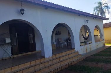 Ch&aacute;cara &agrave; venda - 1680m&sup2; - Usina