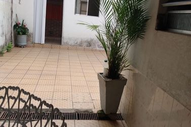 Casa &agrave; venda - VILA MIRA