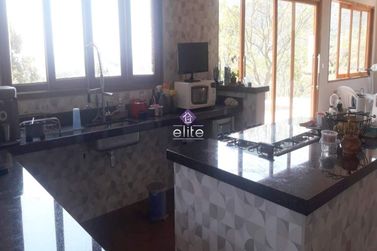 Ch&aacute;cara &agrave; venda - 380m&sup2; - ITAPETINGA