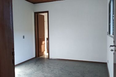 Casa &agrave; venda - 280m&sup2; - Jardim Imperial