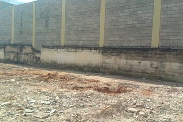 Terreno &agrave; venda - 360m&sup2; - RECREIO ESTORIL