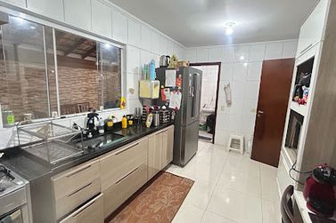 Casa &agrave; venda - 100m&sup2; - Jardim dos Pinheiros
