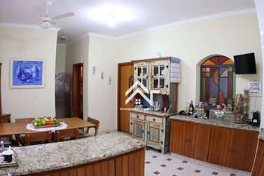 Casa &agrave; venda - 401m&sup2; - Vila Petr&oacute;polis