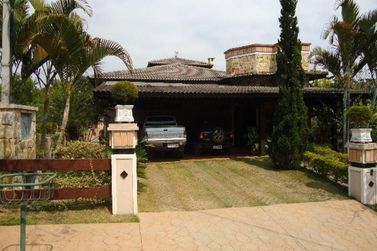 Casa &agrave; venda - 300m&sup2; - Condom&iacute;nio Shambala I