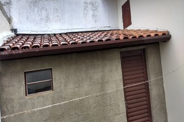 Casa &agrave; venda - 70m&sup2; - Jardim do Lago