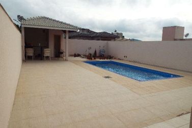 Casa &agrave; venda - 220m&sup2; - Jardim dos Pinheiros
