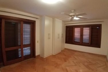 Casa para alugar - 606m&sup2; - NOVA GARD&Ecirc;NIA