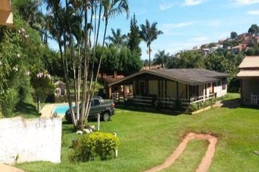 Ch&aacute;cara &agrave; venda - 6000m&sup2; - Tanque