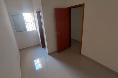 Apartamento para alugar - 80m&sup2; - ALVIN&Oacute;POLIS