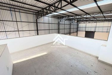 Sal&atilde;o Comercial para alugar - 250m&sup2; - Atibaia Belvedere