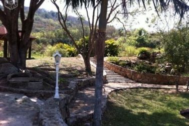 Terreno &agrave; venda - 700m&sup2; - Itapetinga