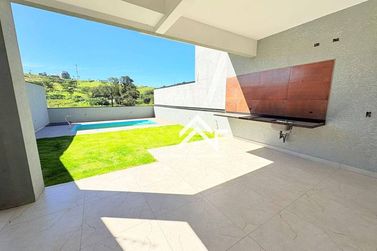 Casa &agrave; venda - 126m&sup2; - Nova Cerejeiras