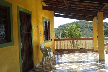 Ch&aacute;cara &agrave; venda - 150m&sup2; - Jardim Maracan&atilde;