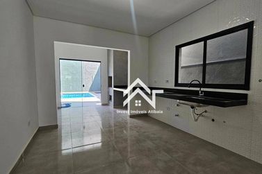 Casa &agrave; venda - 130m&sup2; - Jardim do Lago