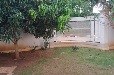 Casa para alugar - JARDIM NICOLAU