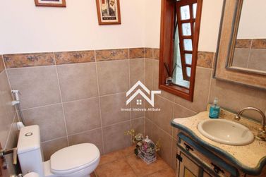 Casa para alugar - 401m&sup2; - Vila Petr&oacute;polis