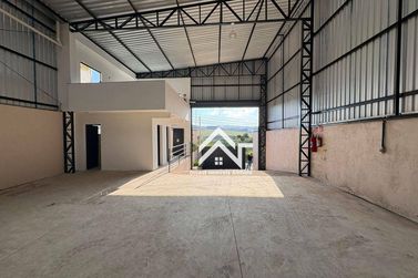 Sal&atilde;o Comercial para alugar - 250m&sup2; - Atibaia Belvedere