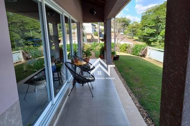 Casa &agrave; venda - 212m&sup2; - Condominio Parque das Gar&ccedil;as I