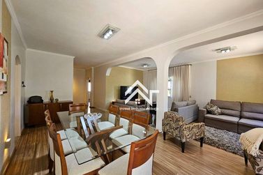Casa &agrave; venda - 221m&sup2; - Jardim Shangri-L&aacute;