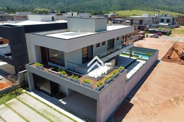 Casa &agrave; venda - 236m&sup2; - Condom&iacute;nio Vista da Serra