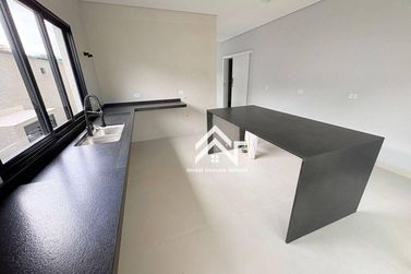 Casa &agrave; venda - 212m&sup2; - Nova Gard&ecirc;nia