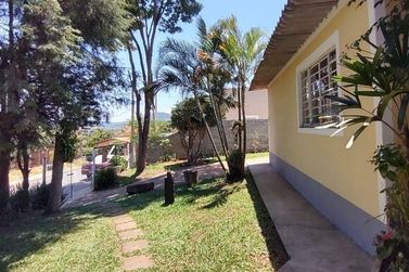 Ch&aacute;cara &agrave; venda - 750m&sup2; - Vila Santa Helena
