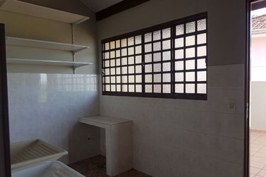 Casa &agrave; venda - 300m&sup2; - CIDADE SAT&Eacute;LITE