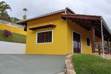 Casa para alugar - 183m&sup2; - Vila Petr&oacute;polis