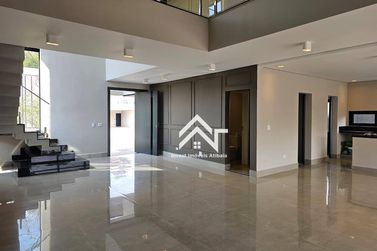 Casa &agrave; venda - 300m&sup2; - Condom&iacute;nio Granville