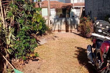 Ch&aacute;cara &agrave; venda - 100m&sup2; - JARDIM IMPERIAL