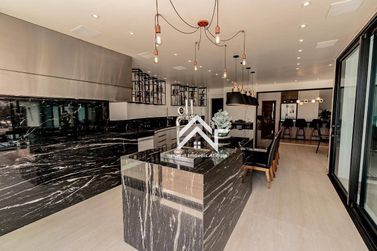 Casa &agrave; venda - 365m&sup2; - Condom&iacute;nio Shambala III