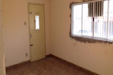 Casa para alugar - 150m&sup2; - ALVIN&Oacute;POLIS