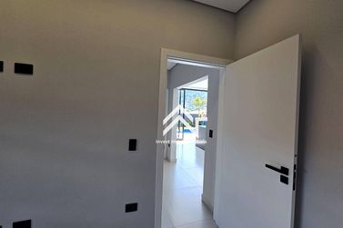 Casa &agrave; venda - 180m&sup2; - Condom&iacute;nio Portal Lamis
