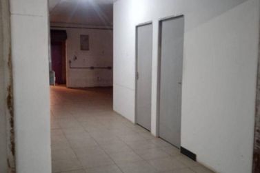 Sal&atilde;o Comercial para alugar - 2100m&sup2; - Centro