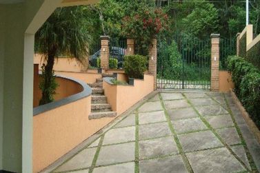 Casa &agrave; venda - 400m&sup2; - Condominio Flamboyant