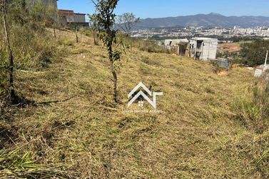 Terreno &agrave; venda - 380m&sup2; - Atibaia Belvedere