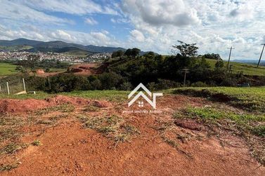 Terreno &agrave; venda - 830m&sup2; - Alto da Floresta Residencial