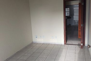 Casa para alugar - 85m&sup2; - JARDIM BRASIL