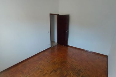 Casa para alugar - 70m&sup2; - JARDIM DAS CEREJEIRAS